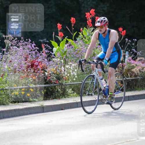 08.09.2024 - Stadtparktriathlon Zöllner http://msf.ph/oto/6996695 08.09.2024 12:20:21 Radfahren 756, 796, 824, 829, 875 meine-sportfotos.de