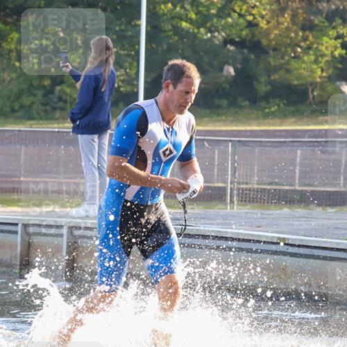 08.09.2024 - Stadtparktriathlon Luisa Fischer http://msf.ph/oto/6996718 08.09.2024 08:58:07 Schwimmen 102, 158 meine-sportfotos.de