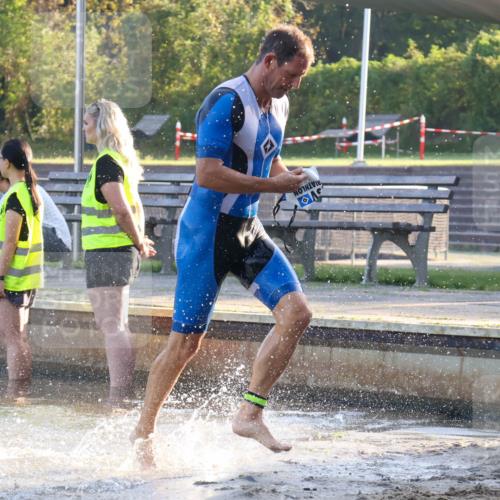 08.09.2024 - Stadtparktriathlon Luisa Fischer http://msf.ph/oto/6996736 08.09.2024 08:58:08 Schwimmen 102, 158 meine-sportfotos.de