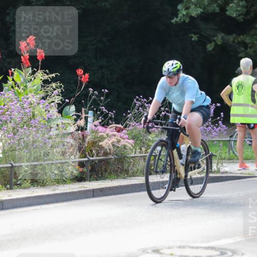 08.09.2024 - Stadtparktriathlon Zöllner http://msf.ph/oto/6996753 08.09.2024 12:20:52 Radfahren 767, 782, 835, 884, 892, 912, 924, 926, 927 meine-sportfotos.de