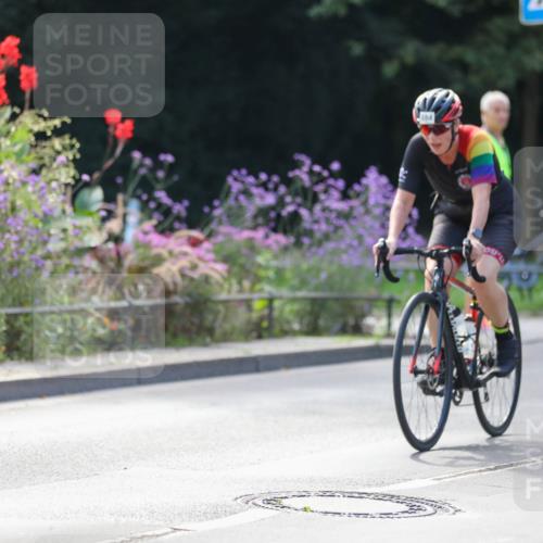 08.09.2024 - Stadtparktriathlon Zöllner http://msf.ph/oto/6996794 08.09.2024 12:20:59 Radfahren 835, 864, 884, 912, 926, 927 meine-sportfotos.de