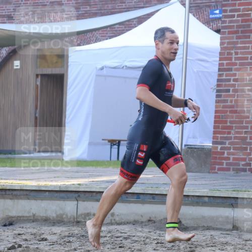 08.09.2024 - Stadtparktriathlon Luisa Fischer http://msf.ph/oto/6996797 08.09.2024 08:58:14 Schwimmen 102, 158 meine-sportfotos.de