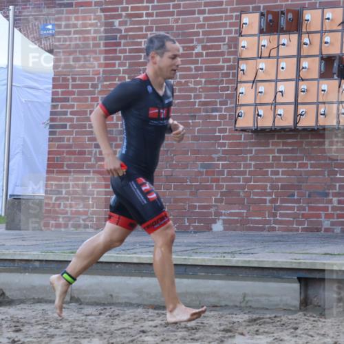 08.09.2024 - Stadtparktriathlon Luisa Fischer http://msf.ph/oto/6996801 08.09.2024 08:58:15 Schwimmen 158 meine-sportfotos.de