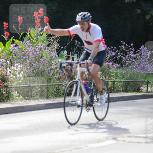 08.09.2024 - Stadtparktriathlon Zöllner http://msf.ph/oto/6996803 08.09.2024 12:21:04 Radfahren 835, 864, 905 meine-sportfotos.de