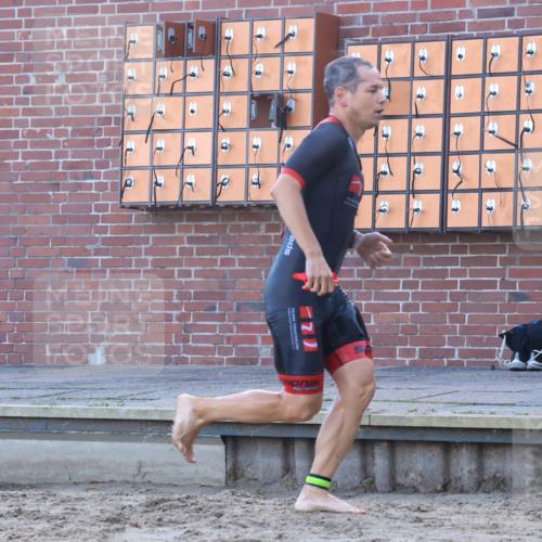 08.09.2024 - Stadtparktriathlon Luisa Fischer http://msf.ph/oto/6996805 08.09.2024 08:58:15 Schwimmen 158 meine-sportfotos.de