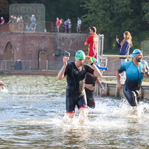 08.09.2024 - Stadtparktriathlon Luisa Fischer http://msf.ph/oto/6996846 08.09.2024 08:58:29 Schwimmen 90, 91, 105, 108, 123, 125 meine-sportfotos.de