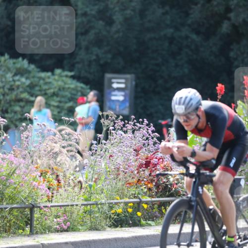 08.09.2024 - Stadtparktriathlon Zöllner http://msf.ph/oto/6996849 08.09.2024 12:21:30 Radfahren 753, 773, 815, 840, 845, 891, 914 meine-sportfotos.de