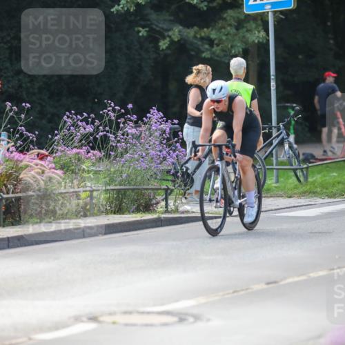 08.09.2024 - Stadtparktriathlon Zöllner http://msf.ph/oto/6996855 08.09.2024 12:21:32 Radfahren 753, 773, 815, 840, 845, 854, 891, 914 meine-sportfotos.de