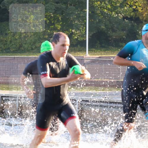 08.09.2024 - Stadtparktriathlon Luisa Fischer http://msf.ph/oto/6996859 08.09.2024 08:58:31 Schwimmen 90, 91, 92, 105, 108, 123, 125 meine-sportfotos.de