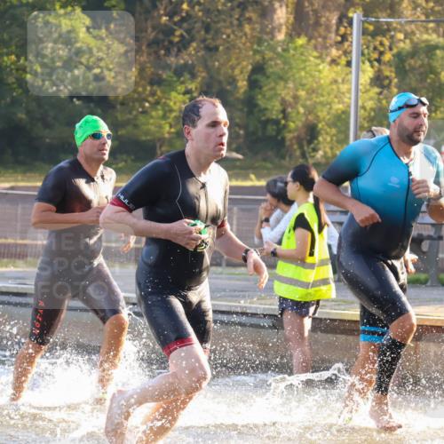 08.09.2024 - Stadtparktriathlon Luisa Fischer http://msf.ph/oto/6996866 08.09.2024 08:58:32 Schwimmen 90, 91, 92, 105, 108, 112, 123, 125 meine-sportfotos.de