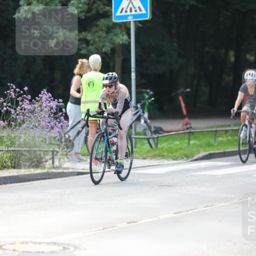 08.09.2024 - Stadtparktriathlon Zöllner http://msf.ph/oto/6996902 08.09.2024 12:21:43 Radfahren 753, 854, 861, 881, 885, 891 meine-sportfotos.de
