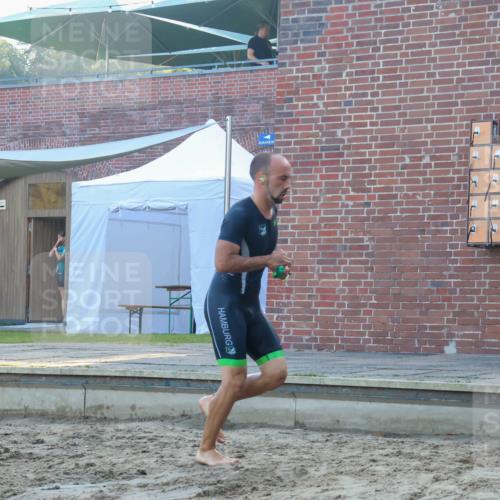 08.09.2024 - Stadtparktriathlon Luisa Fischer http://msf.ph/oto/6996909 08.09.2024 08:58:38 Schwimmen 90, 91, 92, 93, 98, 105, 108, 112, 120, 123, 125, 127 meine-sportfotos.de