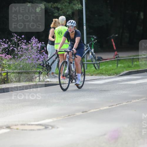 08.09.2024 - Stadtparktriathlon Zöllner http://msf.ph/oto/6996910 08.09.2024 12:21:43 Radfahren 753, 854, 861, 881, 885, 891 meine-sportfotos.de