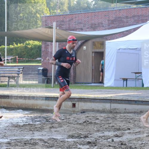 08.09.2024 - Stadtparktriathlon Luisa Fischer http://msf.ph/oto/6996959 08.09.2024 08:58:42 Schwimmen 90, 91, 92, 93, 98, 105, 110, 112, 120, 127 meine-sportfotos.de