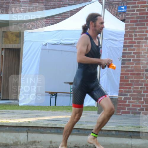 08.09.2024 - Stadtparktriathlon Luisa Fischer http://msf.ph/oto/6996993 08.09.2024 08:58:47 Schwimmen 93, 98, 110, 112, 115, 120, 127 meine-sportfotos.de