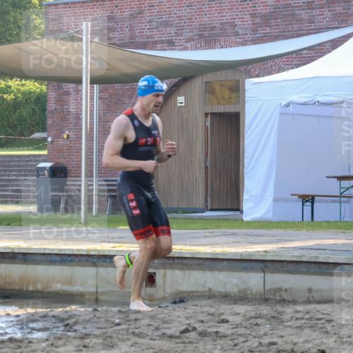 08.09.2024 - Stadtparktriathlon Luisa Fischer http://msf.ph/oto/6997008 08.09.2024 08:58:49 Schwimmen 93, 98, 110, 115, 120, 127 meine-sportfotos.de