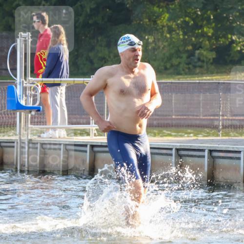 08.09.2024 - Stadtparktriathlon Luisa Fischer http://msf.ph/oto/6997044 08.09.2024 08:58:58 Schwimmen 104, 115 meine-sportfotos.de
