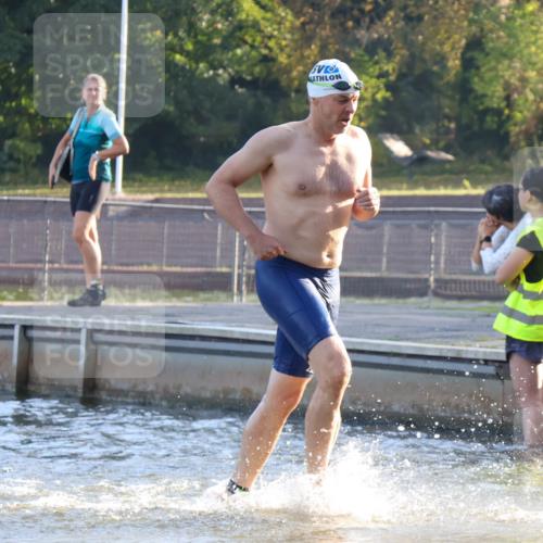 08.09.2024 - Stadtparktriathlon Luisa Fischer http://msf.ph/oto/6997050 08.09.2024 08:59:00 Schwimmen 104, 115 meine-sportfotos.de