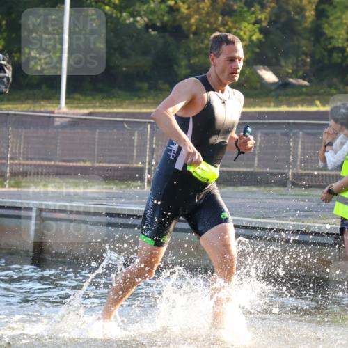 08.09.2024 - Stadtparktriathlon Luisa Fischer http://msf.ph/oto/6997102 08.09.2024 08:59:12 Schwimmen 94, 97, 119 meine-sportfotos.de