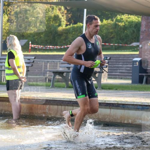08.09.2024 - Stadtparktriathlon Luisa Fischer http://msf.ph/oto/6997113 08.09.2024 08:59:13 Schwimmen 94, 97, 109, 119 meine-sportfotos.de