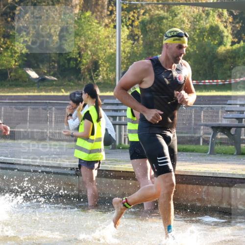 08.09.2024 - Stadtparktriathlon Luisa Fischer http://msf.ph/oto/6997132 08.09.2024 08:59:17 Schwimmen 94, 97, 109, 113, 117, 119, 128 meine-sportfotos.de