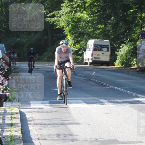 08.09.2024 - Stadtparktriathlon Zöllner http://msf.ph/oto/6997163 08.09.2024 10:48:07 Radfahren 302, 399, 408, 423, 432, 439 meine-sportfotos.de