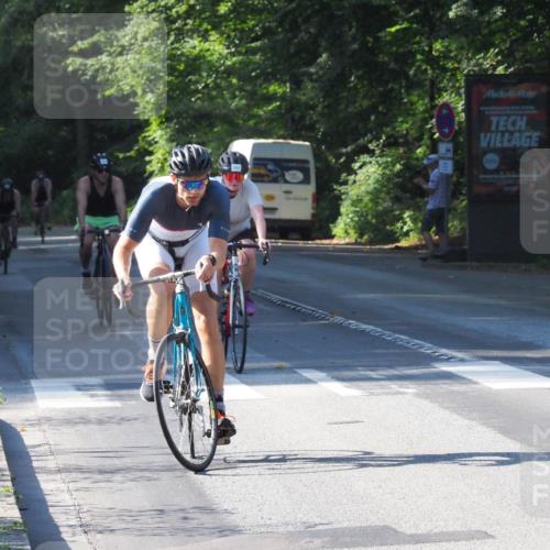 08.09.2024 - Stadtparktriathlon Zöllner http://msf.ph/oto/6997194 08.09.2024 10:48:24 Radfahren 280, 345, 395, 445, 454, 458 meine-sportfotos.de