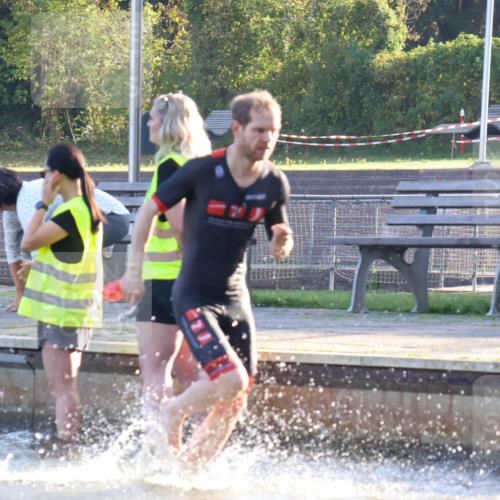 08.09.2024 - Stadtparktriathlon Luisa Fischer http://msf.ph/oto/6997239 08.09.2024 08:59:33 Schwimmen 107, 116 meine-sportfotos.de