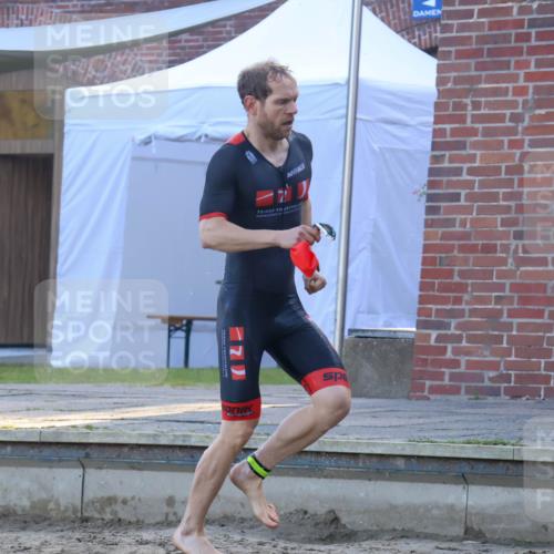 08.09.2024 - Stadtparktriathlon Luisa Fischer http://msf.ph/oto/6997258 08.09.2024 08:59:34 Schwimmen 107, 116 meine-sportfotos.de