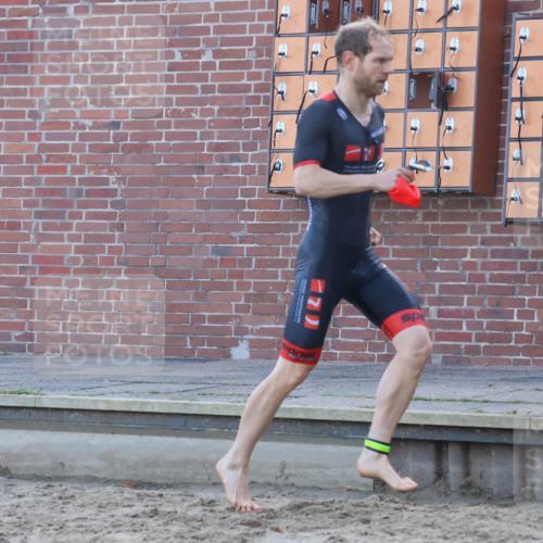 08.09.2024 - Stadtparktriathlon Luisa Fischer http://msf.ph/oto/6997268 08.09.2024 08:59:35 Schwimmen 107, 116 meine-sportfotos.de