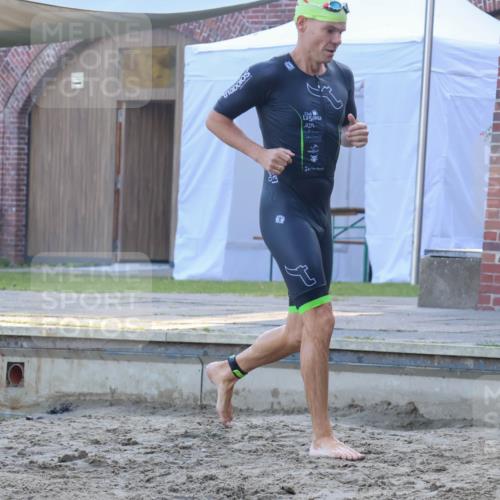 08.09.2024 - Stadtparktriathlon Luisa Fischer http://msf.ph/oto/6997310 08.09.2024 08:59:43 Schwimmen 116, 124 meine-sportfotos.de