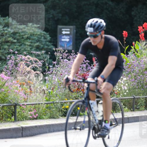 08.09.2024 - Stadtparktriathlon Zöllner http://msf.ph/oto/6997336 08.09.2024 12:22:37 Radfahren 752, 763, 764, 795, 809, 848, 897, 901, 933 meine-sportfotos.de