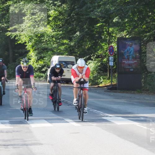 08.09.2024 - Stadtparktriathlon Zöllner http://msf.ph/oto/6997343 08.09.2024 10:49:33 Radfahren 375, 383, 398, 407, 410, 412, 451 meine-sportfotos.de