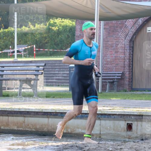 08.09.2024 - Stadtparktriathlon Luisa Fischer http://msf.ph/oto/6997345 08.09.2024 08:59:48 Schwimmen 116, 124 meine-sportfotos.de