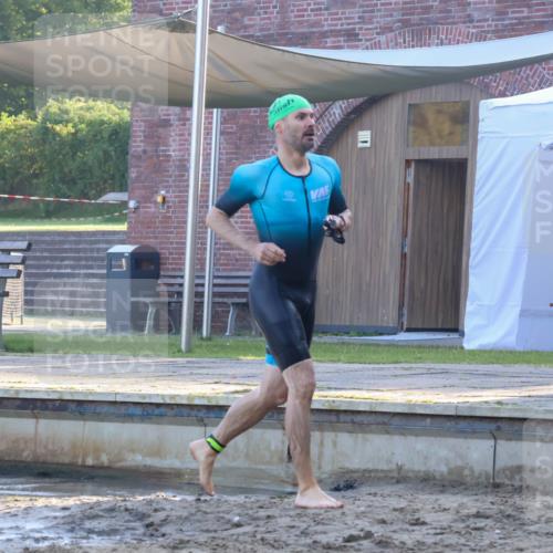 08.09.2024 - Stadtparktriathlon Luisa Fischer http://msf.ph/oto/6997350 08.09.2024 08:59:48 Schwimmen 116, 124 meine-sportfotos.de