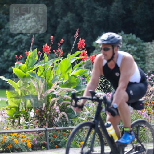 08.09.2024 - Stadtparktriathlon Zöllner http://msf.ph/oto/6997361 08.09.2024 12:22:44 Radfahren 752, 781, 809, 839, 897, 901, 906, 933 meine-sportfotos.de