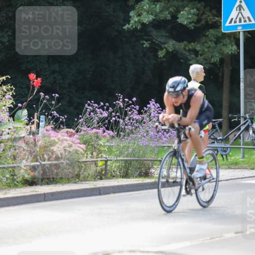 08.09.2024 - Stadtparktriathlon Zöllner http://msf.ph/oto/6997402 08.09.2024 12:22:51 Radfahren 781, 839, 906 meine-sportfotos.de