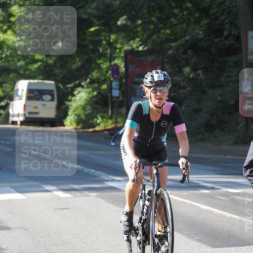 08.09.2024 - Stadtparktriathlon Zöllner http://msf.ph/oto/6997404 08.09.2024 10:49:52 Radfahren 284, 304, 311, 317, 321, 322, 335, 369, 460 meine-sportfotos.de