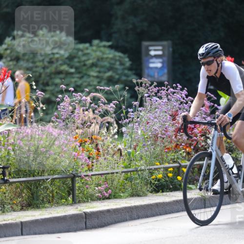 08.09.2024 - Stadtparktriathlon Zöllner http://msf.ph/oto/6997414 08.09.2024 12:23:11 Radfahren 770, 913 meine-sportfotos.de