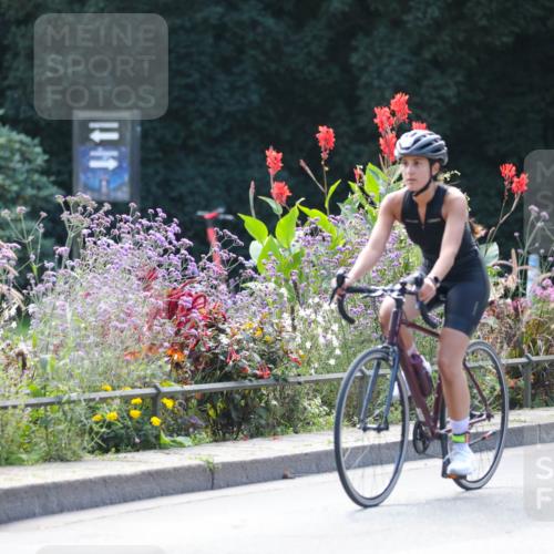 08.09.2024 - Stadtparktriathlon Zöllner http://msf.ph/oto/6997443 08.09.2024 12:23:24 Radfahren 774, 780, 826, 903, 922 meine-sportfotos.de