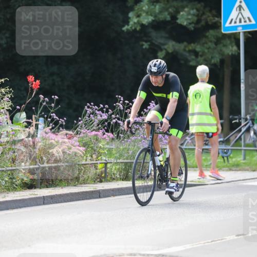 08.09.2024 - Stadtparktriathlon Zöllner http://msf.ph/oto/6997459 08.09.2024 12:23:32 Radfahren 760, 774, 780, 789, 826, 842, 889 meine-sportfotos.de