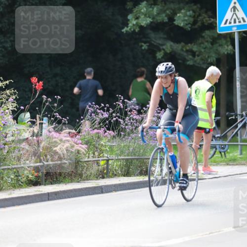 08.09.2024 - Stadtparktriathlon Zöllner http://msf.ph/oto/6997511 08.09.2024 12:23:43 Radfahren 831, 842, 849, 889, 911, 915, 934, 937 meine-sportfotos.de