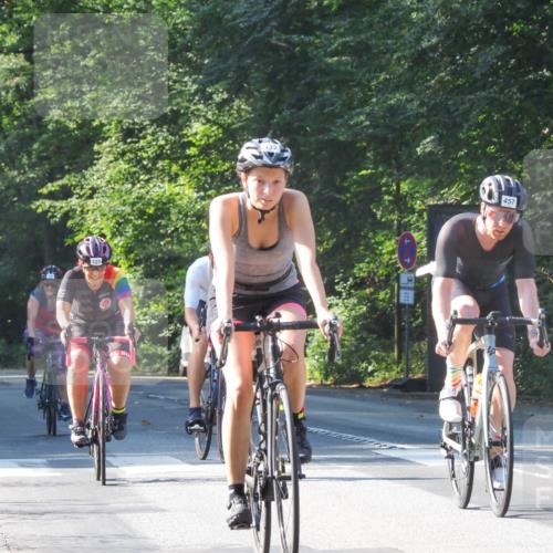 08.09.2024 - Stadtparktriathlon Zöllner http://msf.ph/oto/6997521 08.09.2024 10:50:58 Radfahren 276, 308, 329, 332, 360, 457, 459 meine-sportfotos.de
