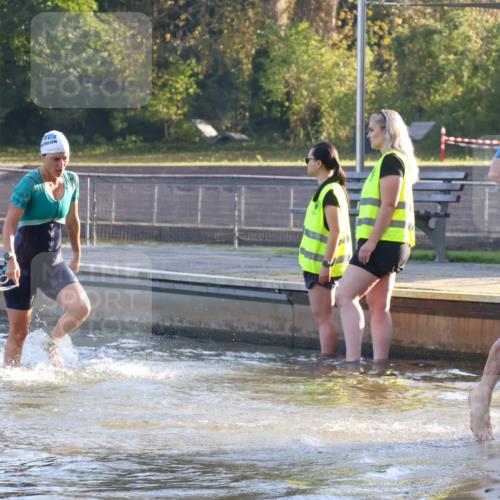 08.09.2024 - Stadtparktriathlon Luisa Fischer http://msf.ph/oto/6997544 08.09.2024 09:02:44 Schwimmen 100, 101 meine-sportfotos.de
