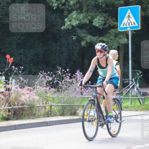 08.09.2024 - Stadtparktriathlon Zöllner http://msf.ph/oto/6997557 08.09.2024 12:23:51 Radfahren 750, 793, 805, 831, 833, 894, 911, 934, 937, 938 meine-sportfotos.de