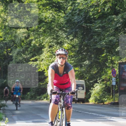 08.09.2024 - Stadtparktriathlon Zöllner http://msf.ph/oto/6997559 08.09.2024 10:51:01 Radfahren 276, 329, 332, 360, 453, 457, 459 meine-sportfotos.de