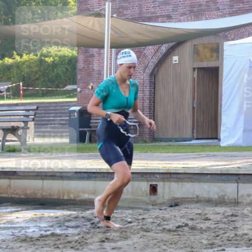 08.09.2024 - Stadtparktriathlon Luisa Fischer http://msf.ph/oto/6997560 08.09.2024 09:02:48 Schwimmen 100, 101 meine-sportfotos.de
