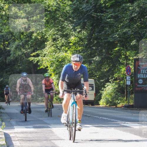 08.09.2024 - Stadtparktriathlon Zöllner http://msf.ph/oto/6997585 08.09.2024 10:51:11 Radfahren 276, 286, 421, 422, 438, 453 meine-sportfotos.de