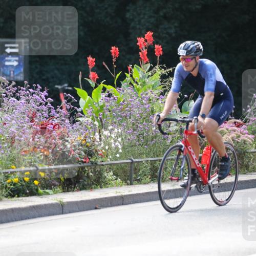 08.09.2024 - Stadtparktriathlon Zöllner http://msf.ph/oto/6997605 08.09.2024 12:23:56 Radfahren 750, 793, 805, 831, 833, 894, 938 meine-sportfotos.de