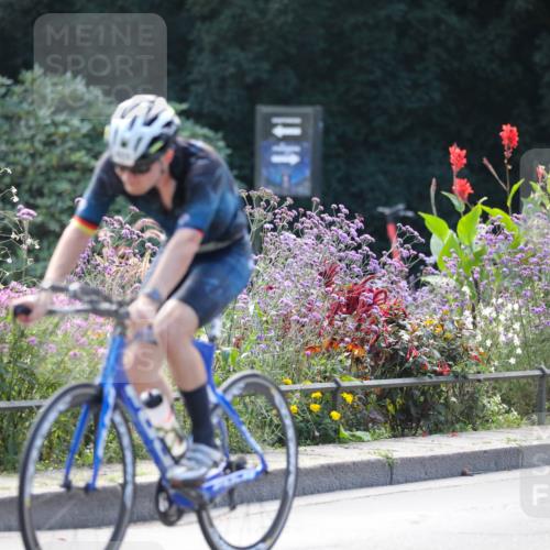 08.09.2024 - Stadtparktriathlon Zöllner http://msf.ph/oto/6997619 08.09.2024 12:23:57 Radfahren 750, 793, 805, 833, 894, 938 meine-sportfotos.de